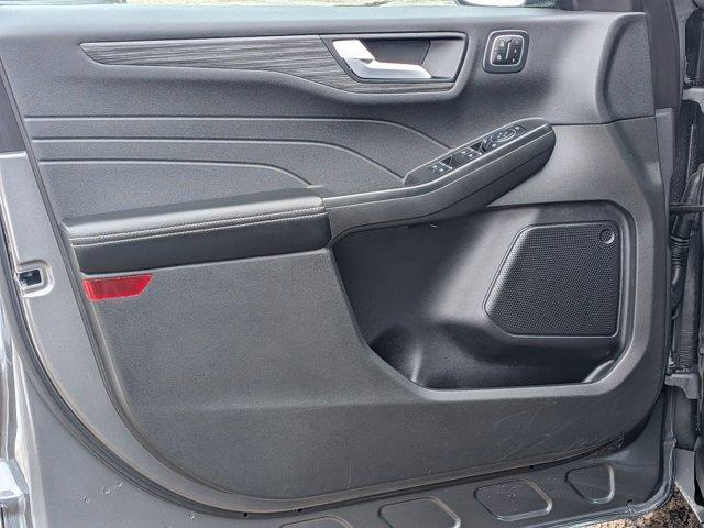 used 2023 Ford Escape car, priced at $25,484