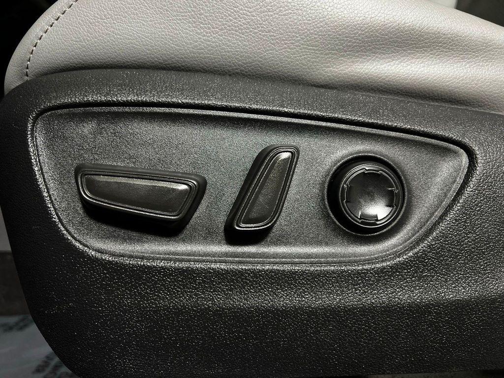 used 2023 Toyota Sienna car, priced at $35,453