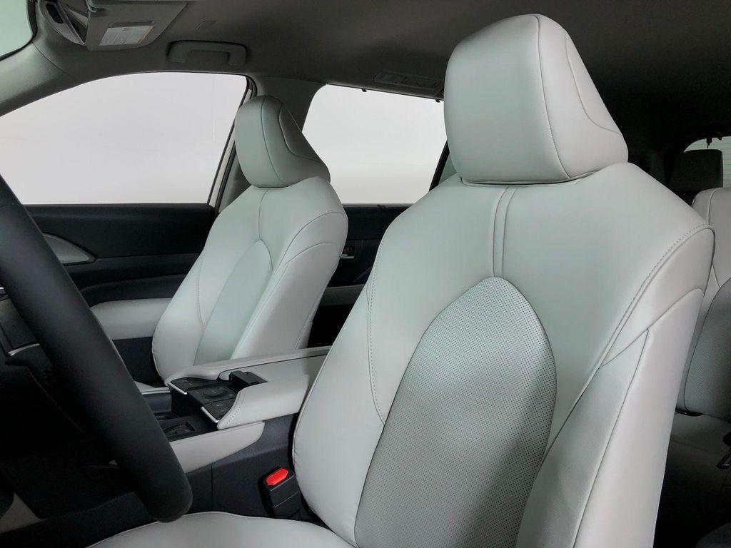 new 2026 Toyota Grand Highlander Hybrid car, priced at $51,623