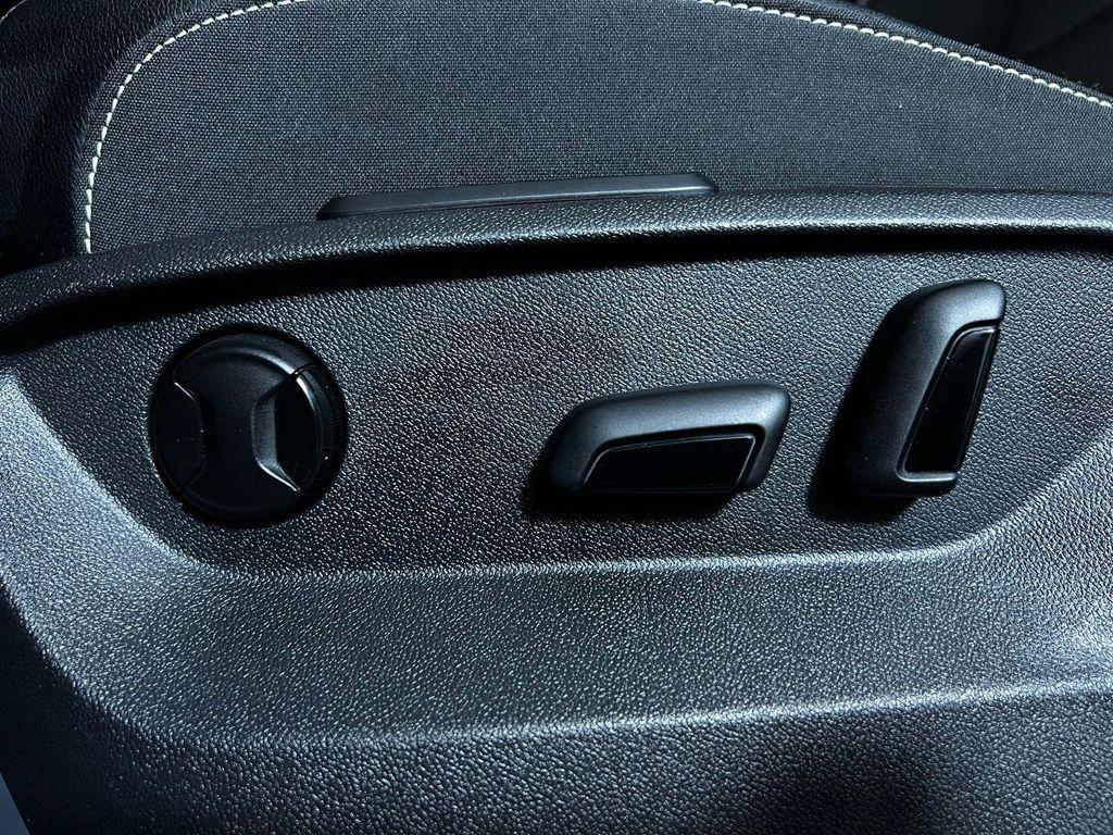 used 2024 Volkswagen Atlas car, priced at $34,412