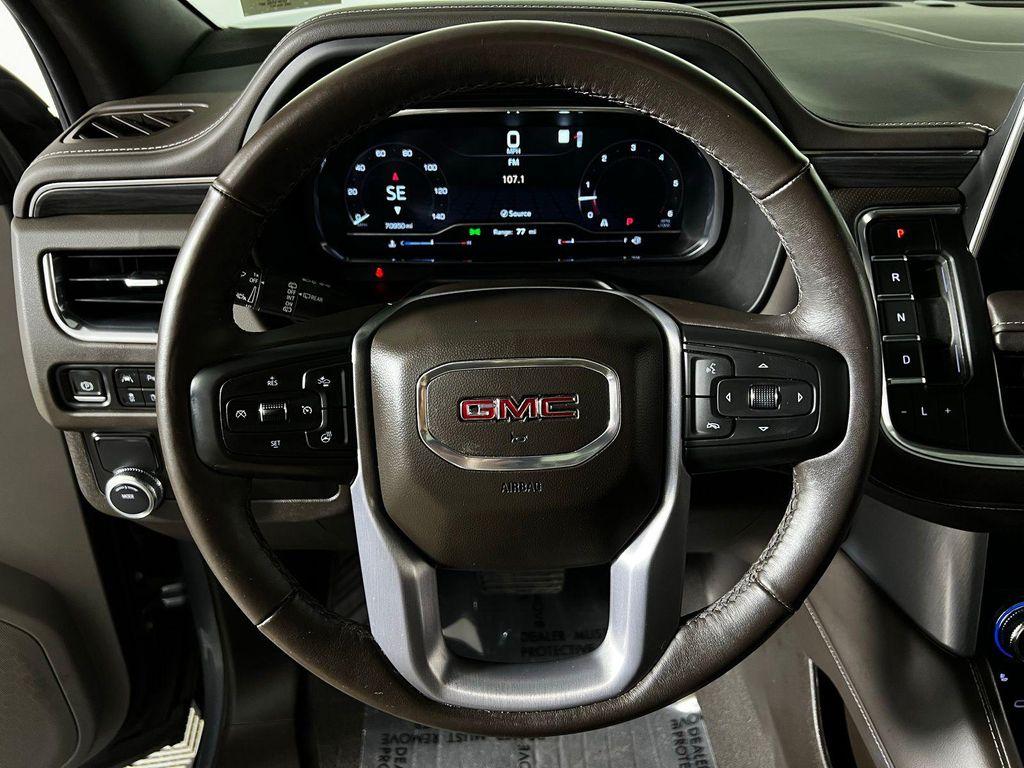 used 2022 GMC Yukon XL car, priced at $44,676