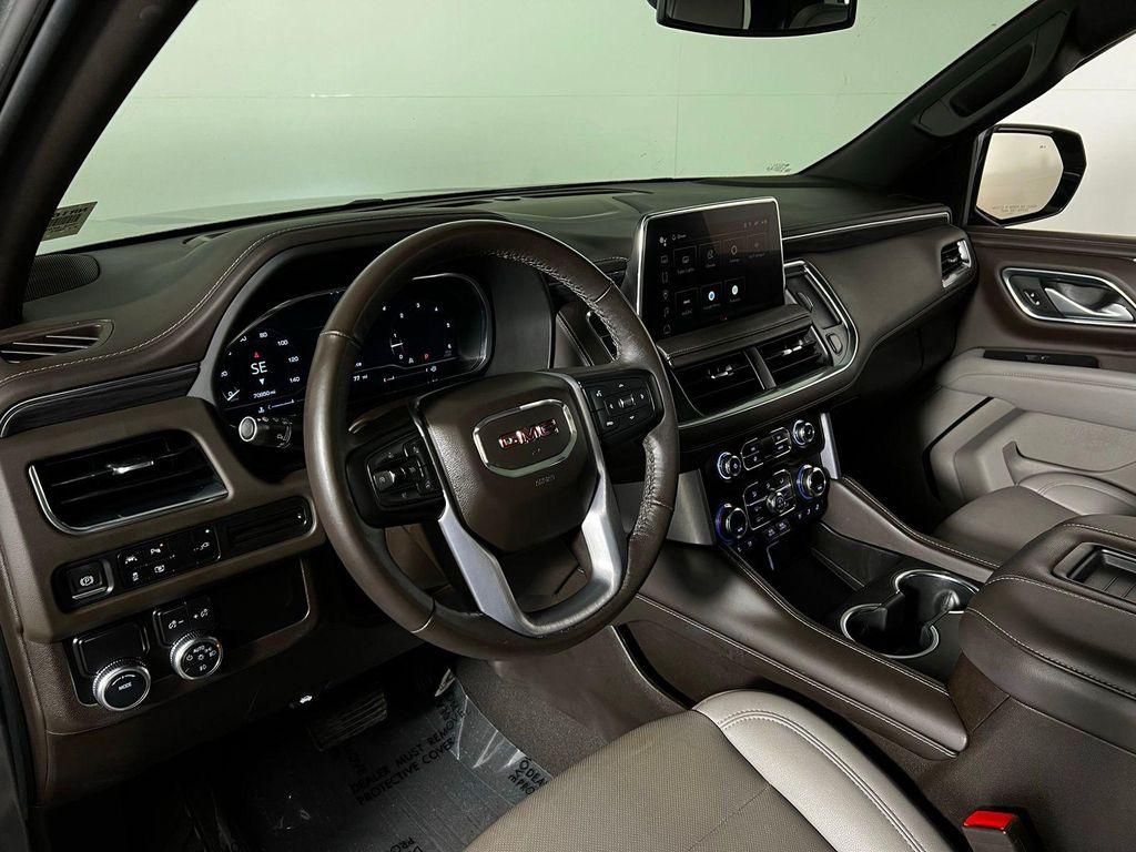 used 2022 GMC Yukon XL car, priced at $44,676