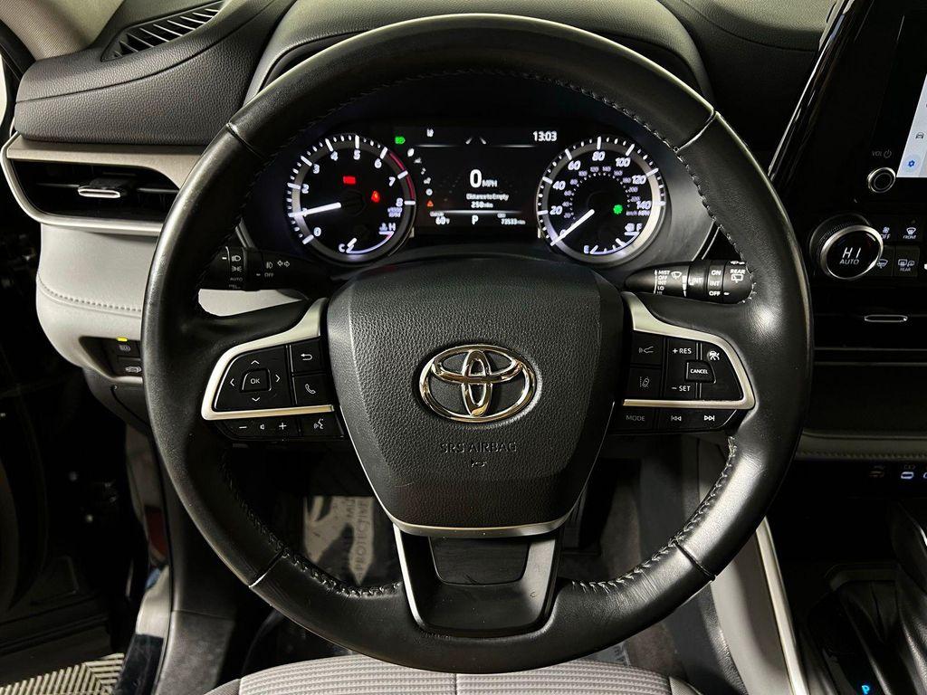 used 2023 Toyota Highlander car, priced at $28,593