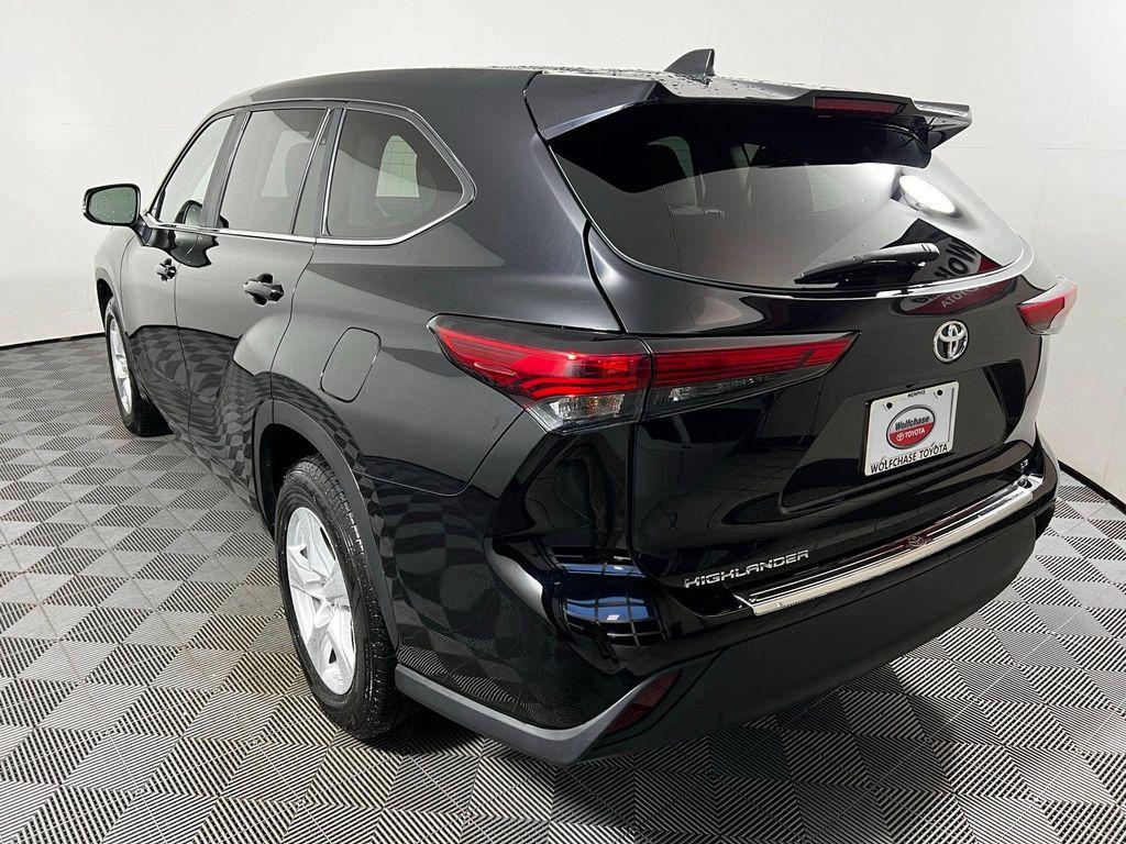 used 2023 Toyota Highlander car, priced at $28,593