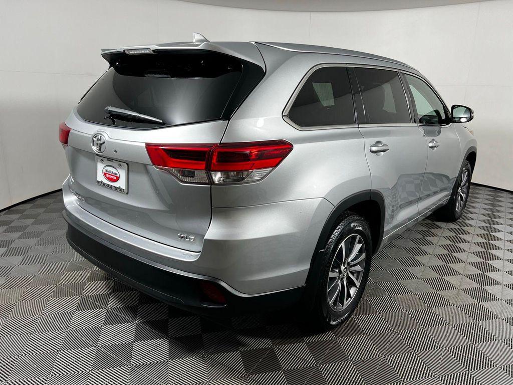 used 2018 Toyota Highlander car, priced at $23,272