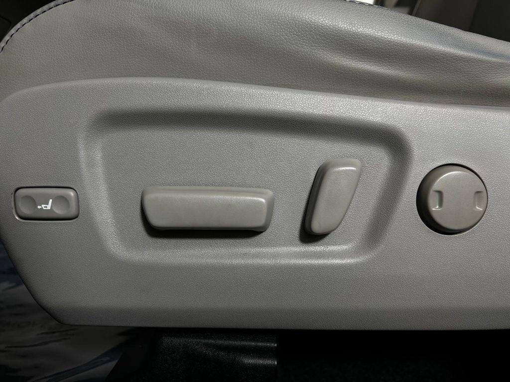 used 2018 Toyota Highlander car, priced at $23,272