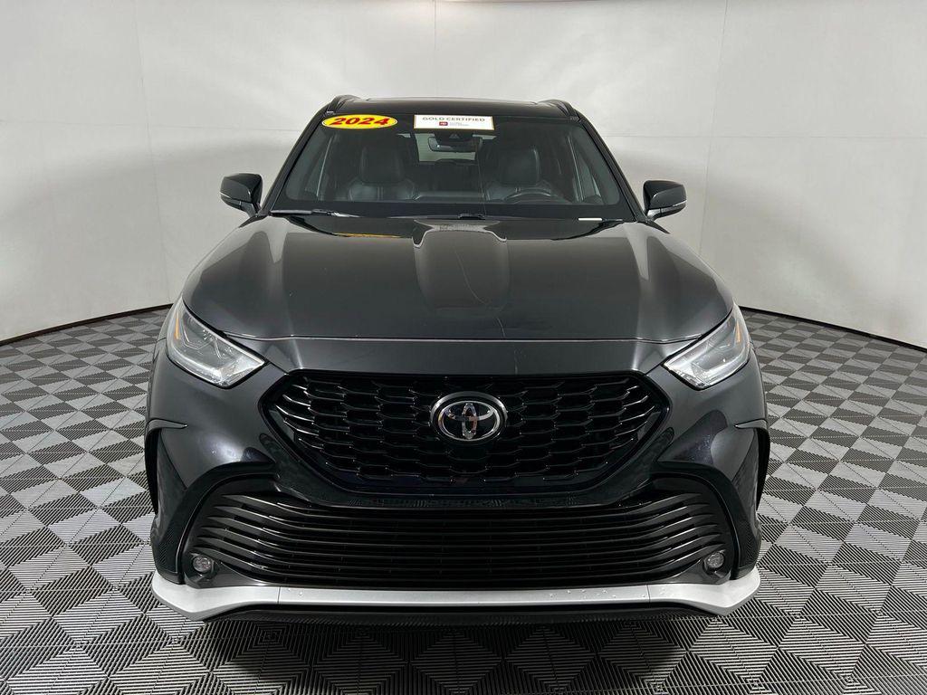 used 2024 Toyota Highlander car, priced at $39,980