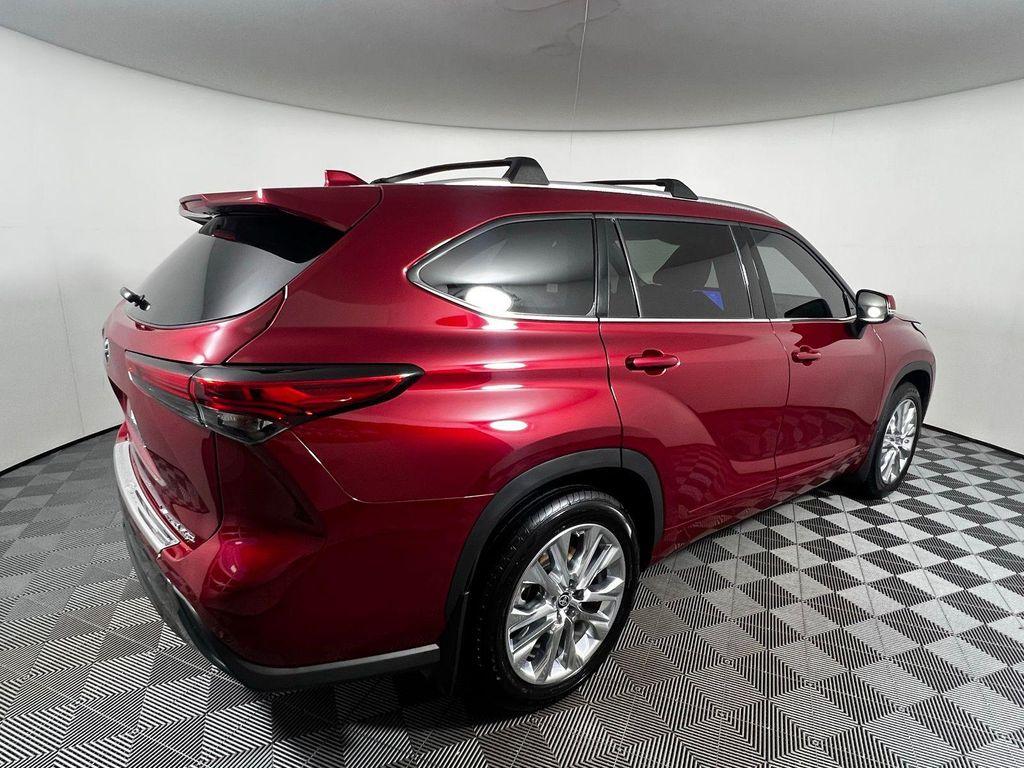 used 2023 Toyota Highlander car, priced at $39,970