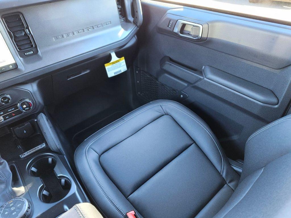 new 2025 Ford Bronco car, priced at $51,077