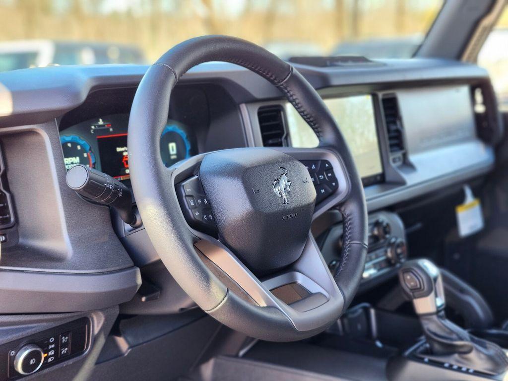 new 2025 Ford Bronco car, priced at $51,077