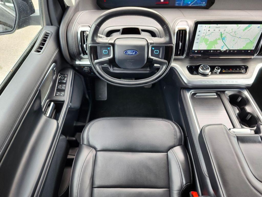used 2025 Ford Expedition Max car, priced at $70,996