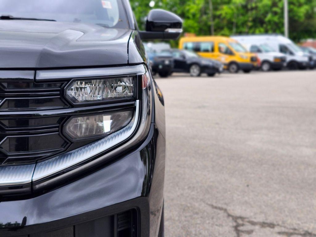 used 2025 Ford Expedition Max car, priced at $70,996