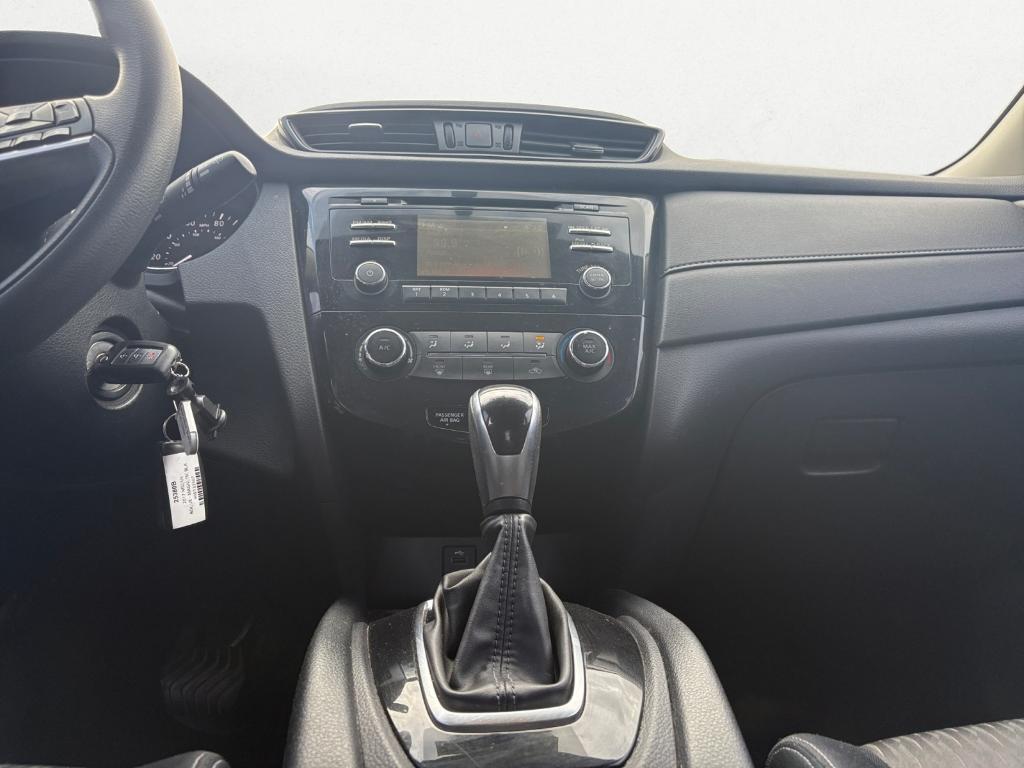 used 2017 Nissan Rogue car, priced at $8,284