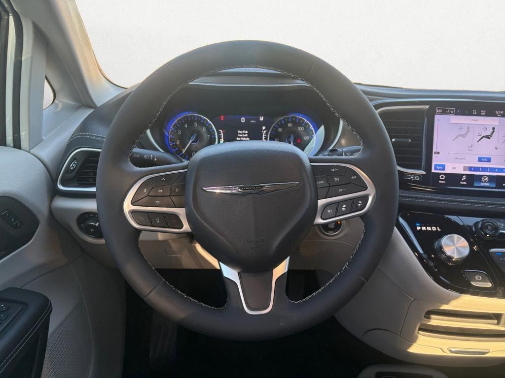 used 2024 Chrysler Pacifica car, priced at $28,816