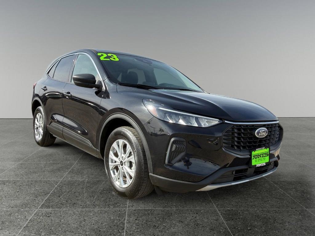 used 2023 Ford Escape car, priced at $21,912