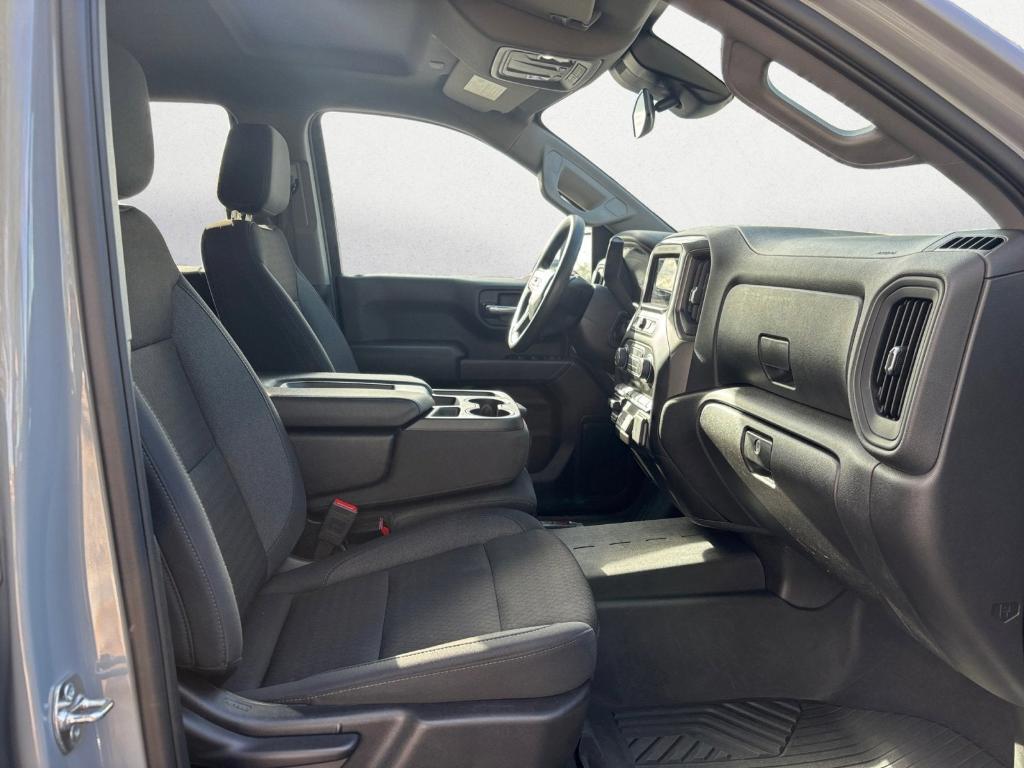 used 2025 Chevrolet Silverado 1500 car, priced at $43,585