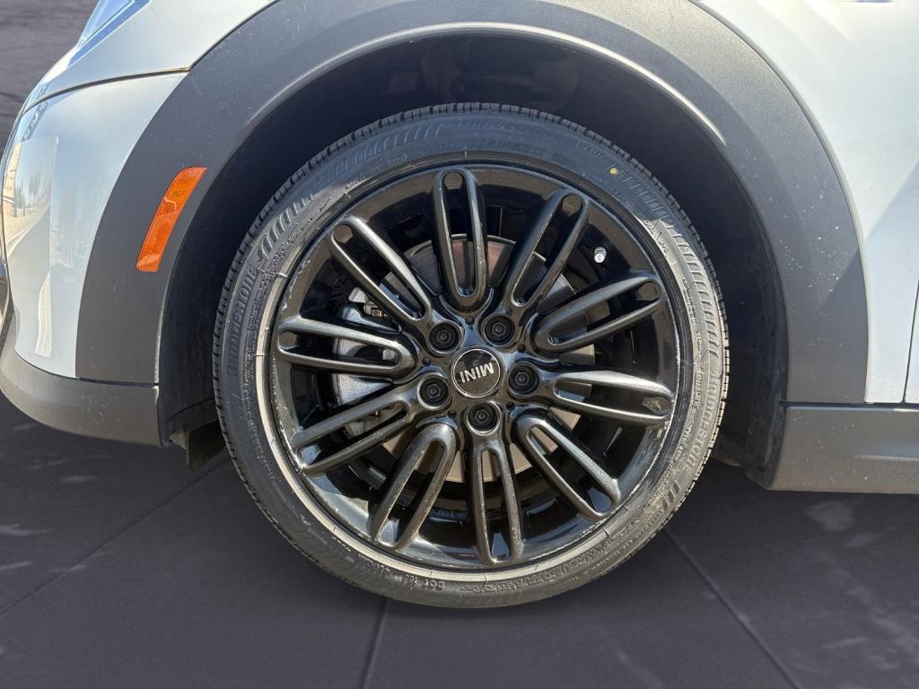 used 2024 MINI Hardtop car, priced at $27,369