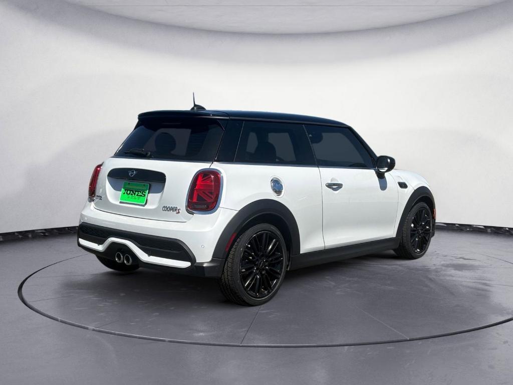 used 2024 MINI Hardtop car, priced at $27,369