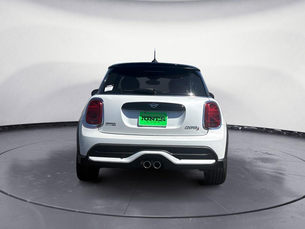 used 2024 MINI Hardtop car, priced at $27,369