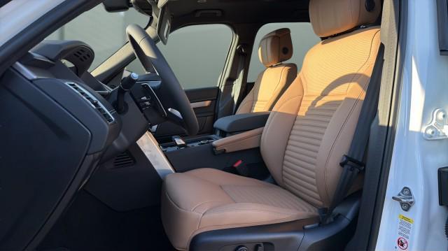 new 2026 Land Rover Discovery car, priced at $71,676