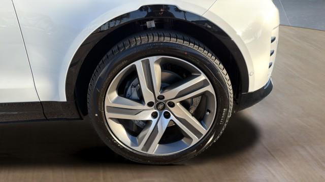 new 2026 Land Rover Discovery car, priced at $71,676