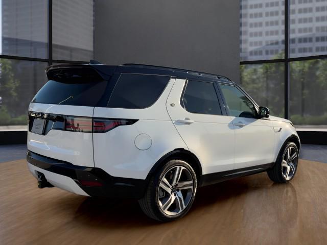 new 2026 Land Rover Discovery car, priced at $71,676