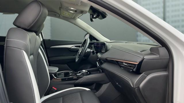 used 2025 Buick Envision car, priced at $30,495