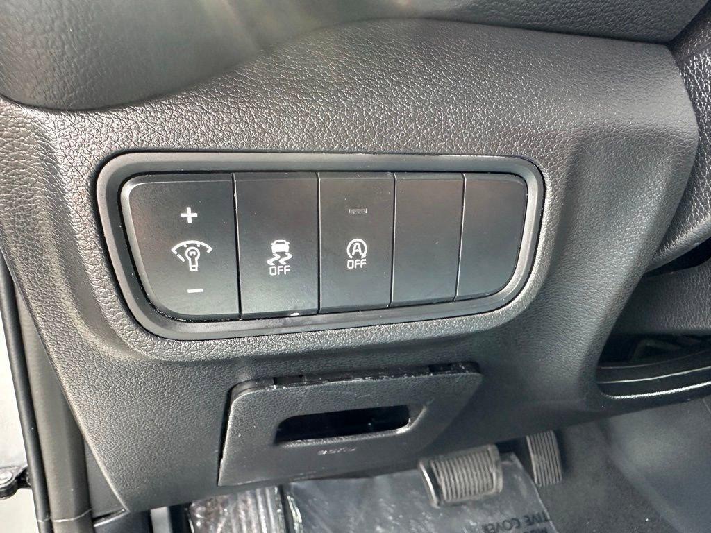 used 2025 Kia Soul car, priced at $20,079