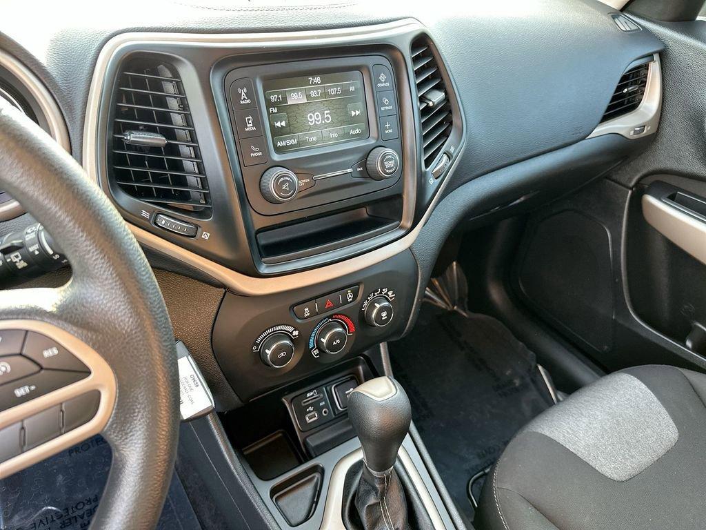used 2018 Jeep Cherokee car, priced at $13,079