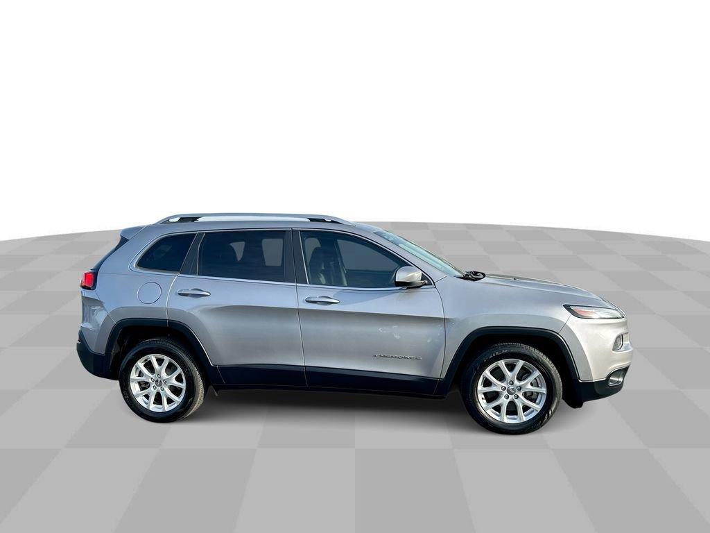 used 2018 Jeep Cherokee car, priced at $13,079