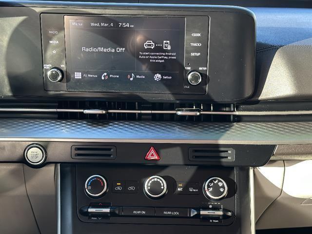 used 2024 Kia Carnival car, priced at $33,990