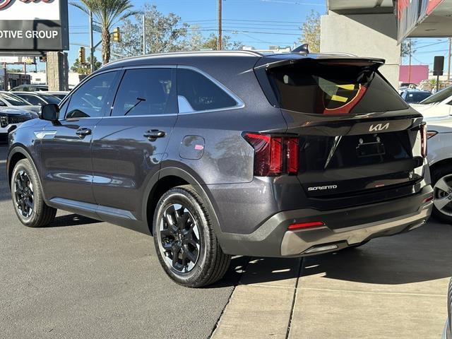 used 2025 Kia Sorento car, priced at $32,230