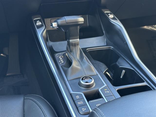 used 2025 Kia Sorento car, priced at $32,230