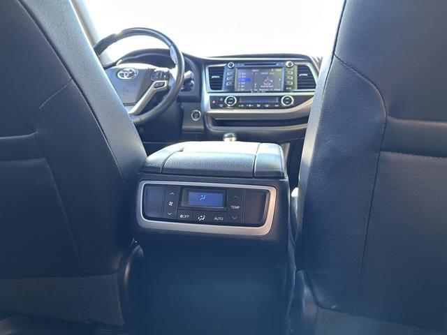used 2019 Toyota Highlander car, priced at $22,990
