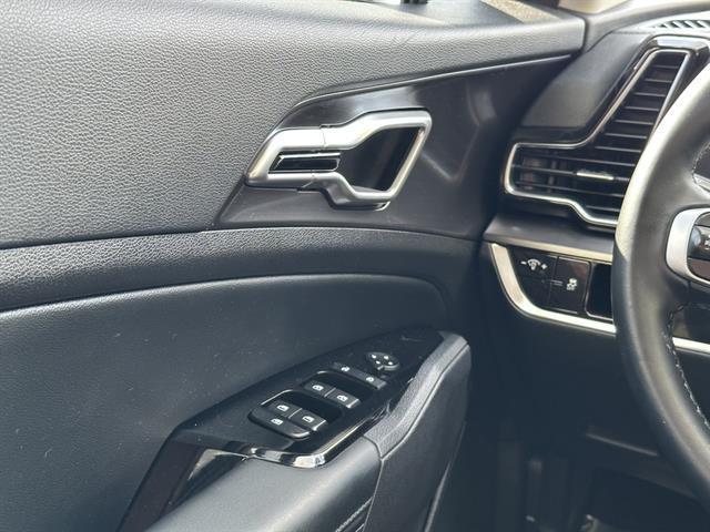 used 2025 Kia Sportage car, priced at $27,990