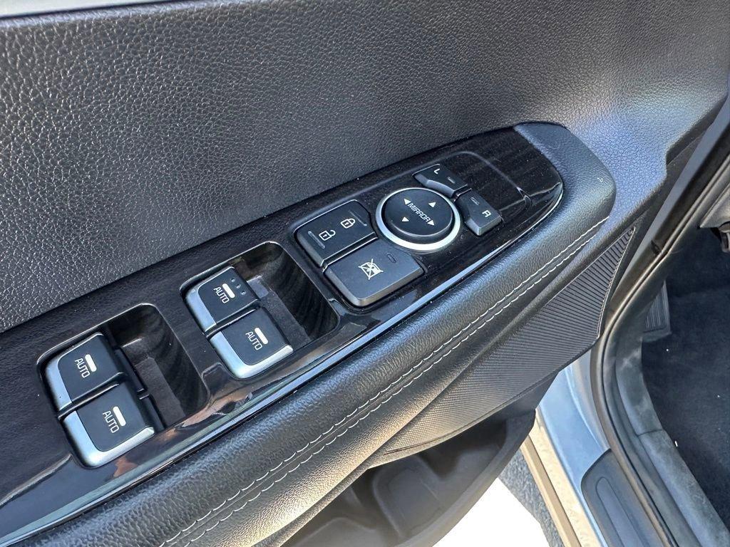 used 2020 Kia Sorento car, priced at $13,489