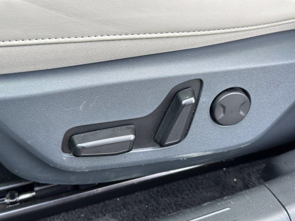 used 2022 Kia EV6 car, priced at $25,579