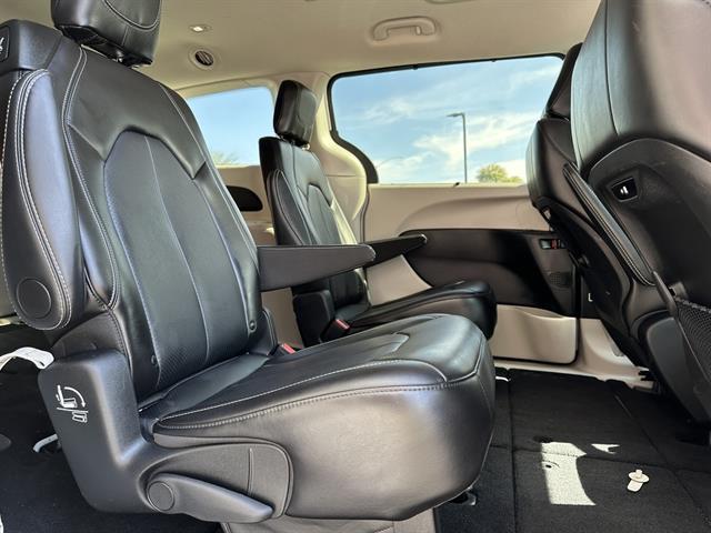 used 2024 Chrysler Pacifica car, priced at $27,590
