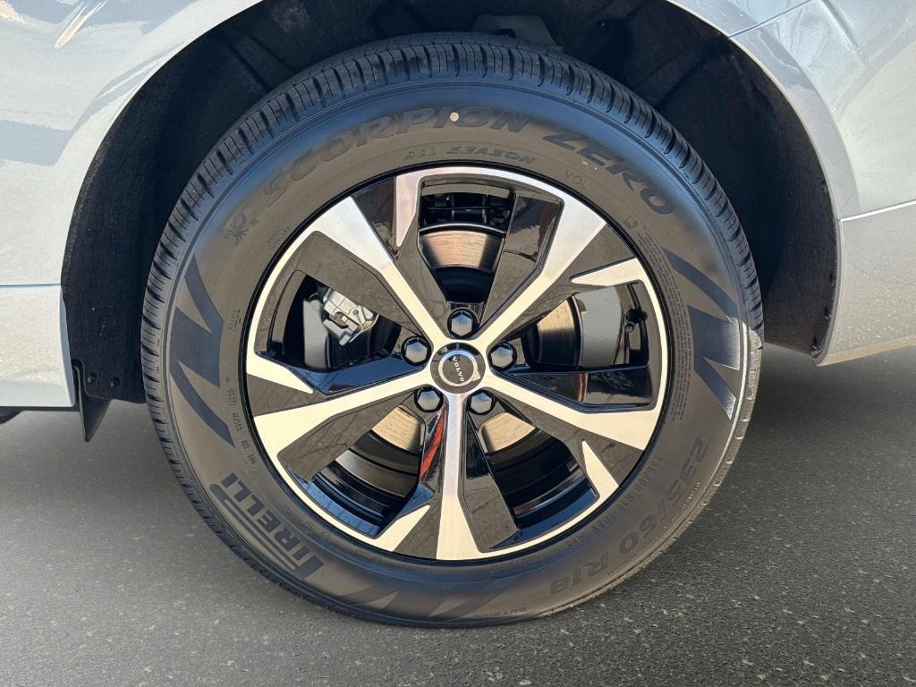 new 2026 Volvo XC60 car, priced at $51,425