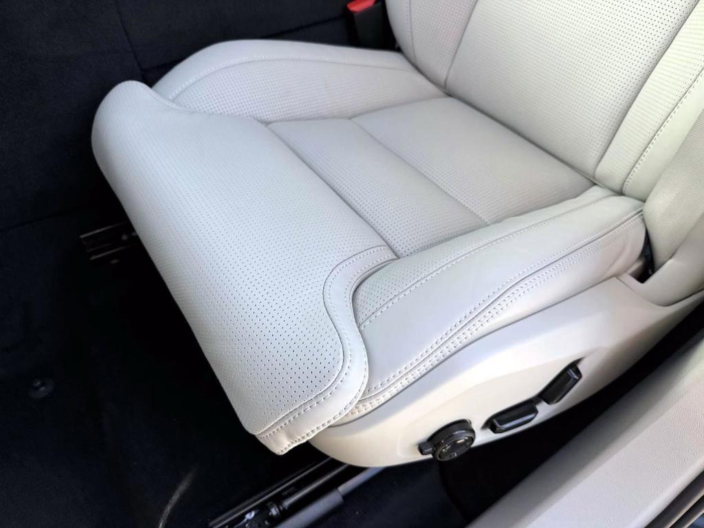 new 2026 Volvo XC60 Plug-In Hybrid car, priced at $75,235