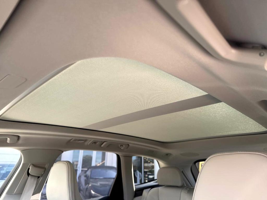 new 2026 Volvo XC60 Plug-In Hybrid car, priced at $75,235