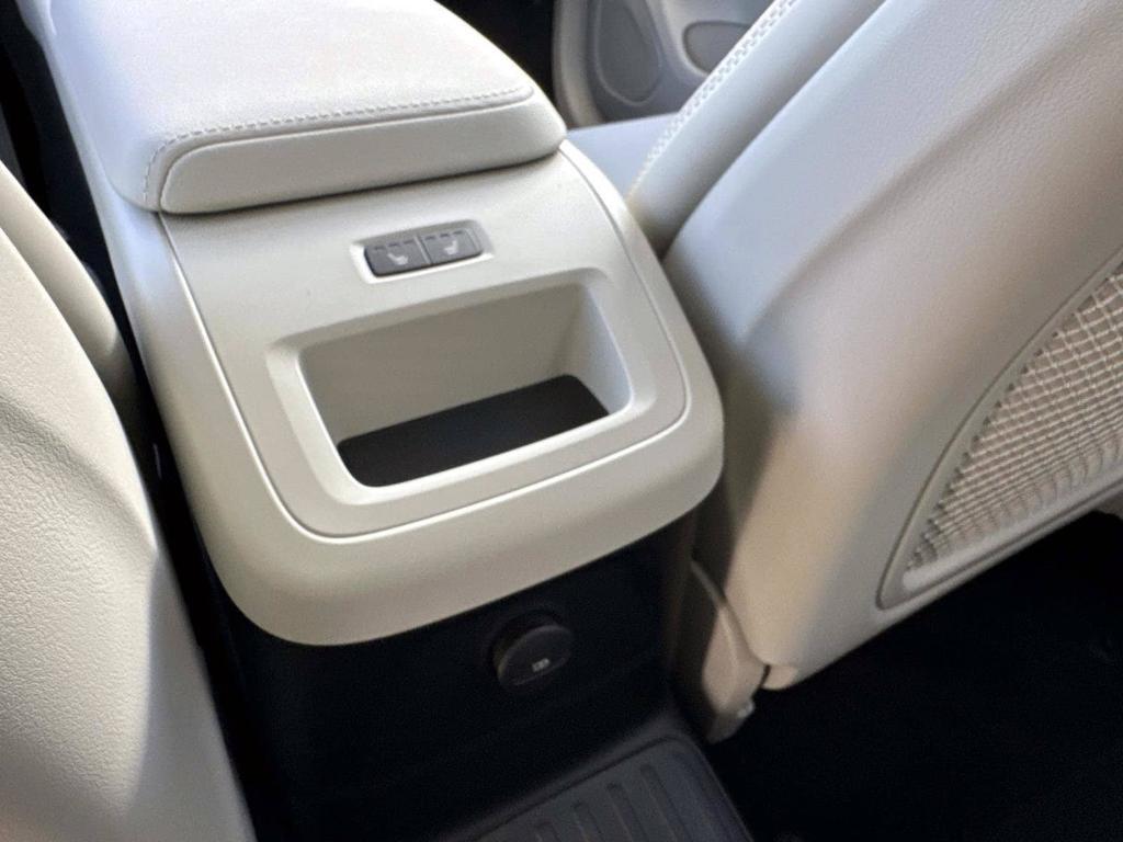 new 2026 Volvo XC60 Plug-In Hybrid car, priced at $75,235