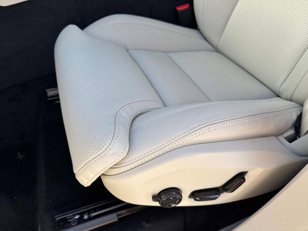 new 2026 Volvo XC90 car, priced at $75,155