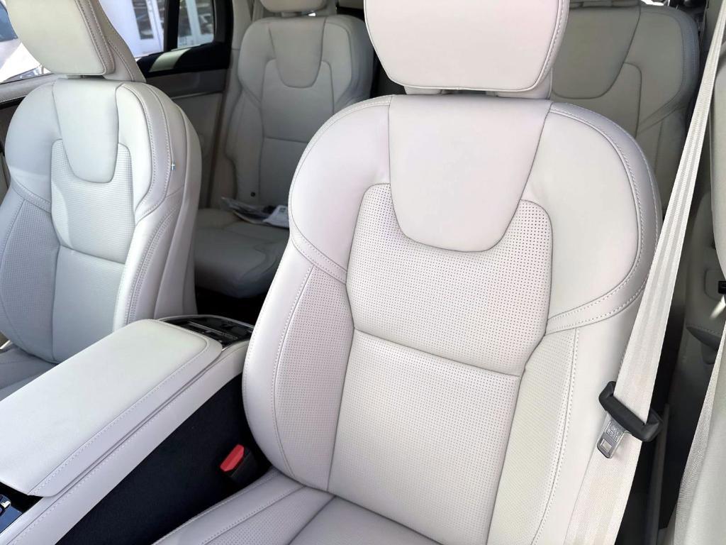 new 2026 Volvo XC90 car, priced at $77,835