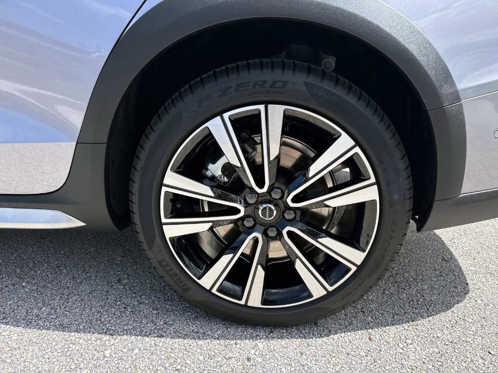new 2026 Volvo V60 Cross Country car, priced at $60,775