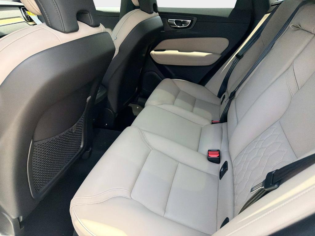 new 2026 Volvo XC60 car, priced at $59,428