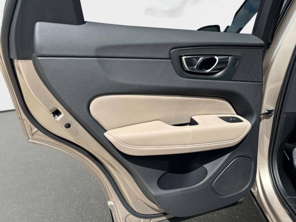 new 2026 Volvo XC60 car, priced at $57,985