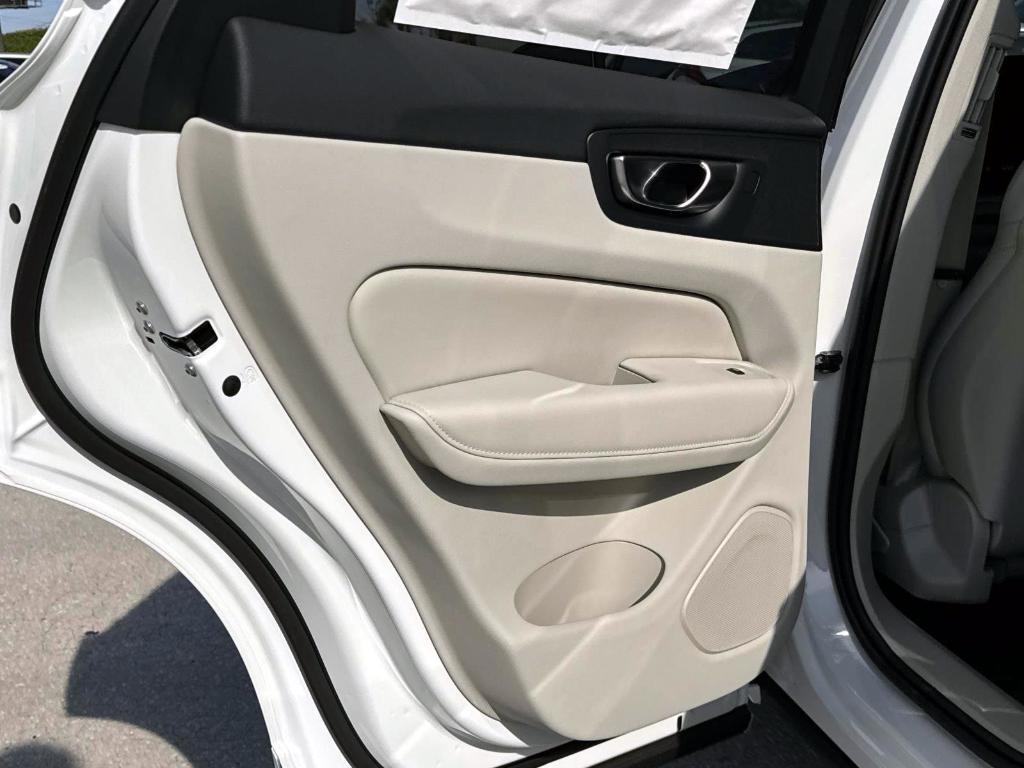 new 2026 Volvo XC60 car, priced at $62,175