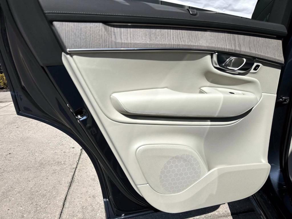 new 2026 Volvo XC90 car, priced at $75,155