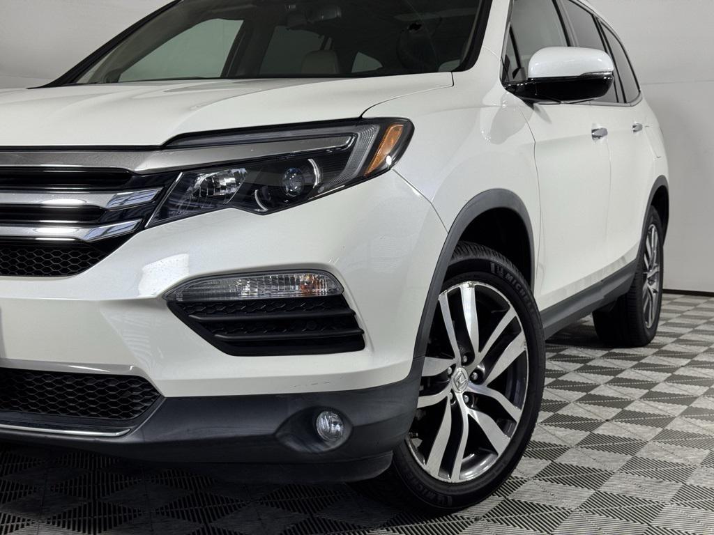 used 2017 Honda Pilot car, priced at $26,988